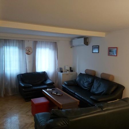 Apartment Karadak Kriva Palanka Esterno foto