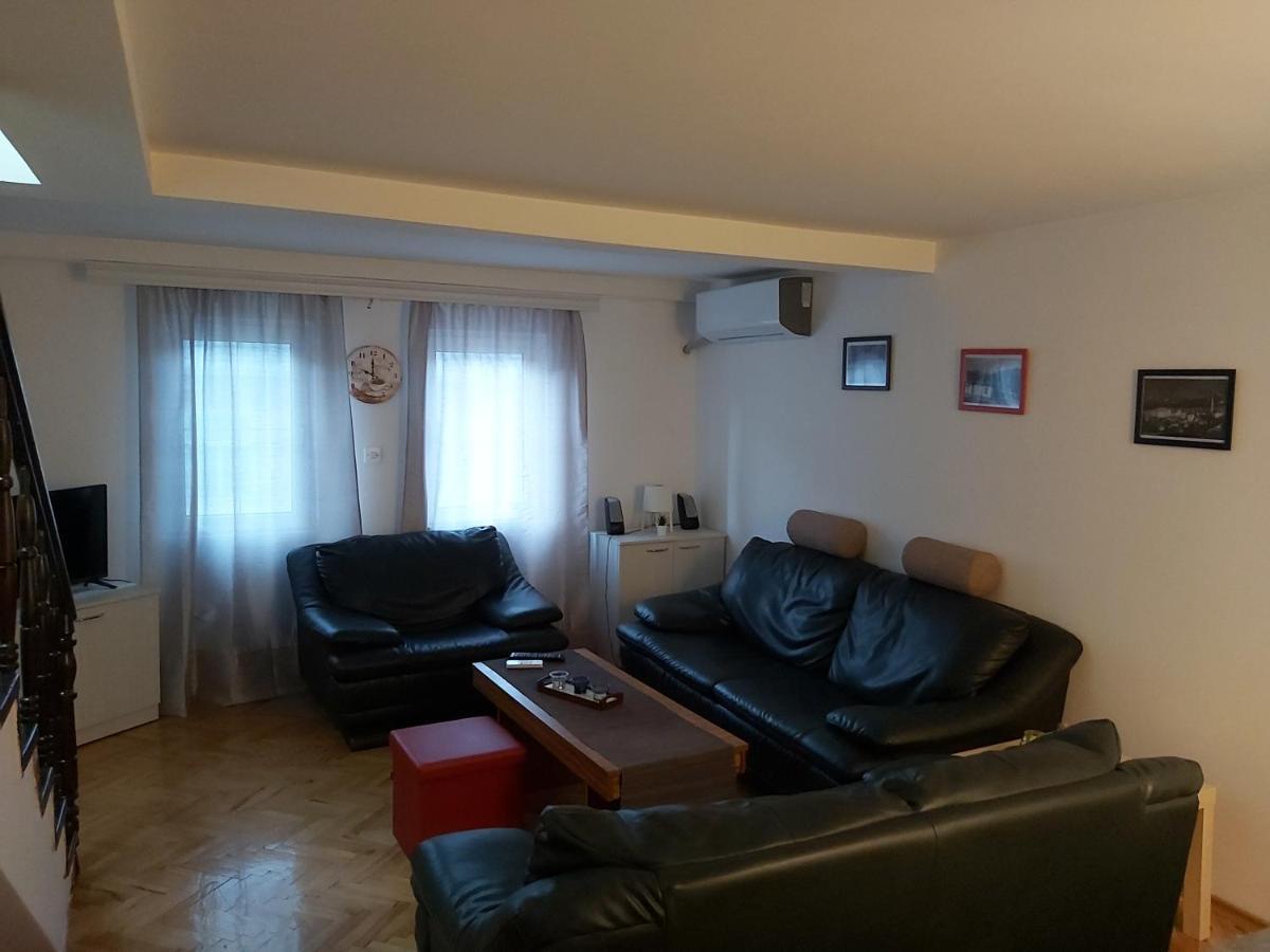 Apartment Karadak Kriva Palanka Esterno foto